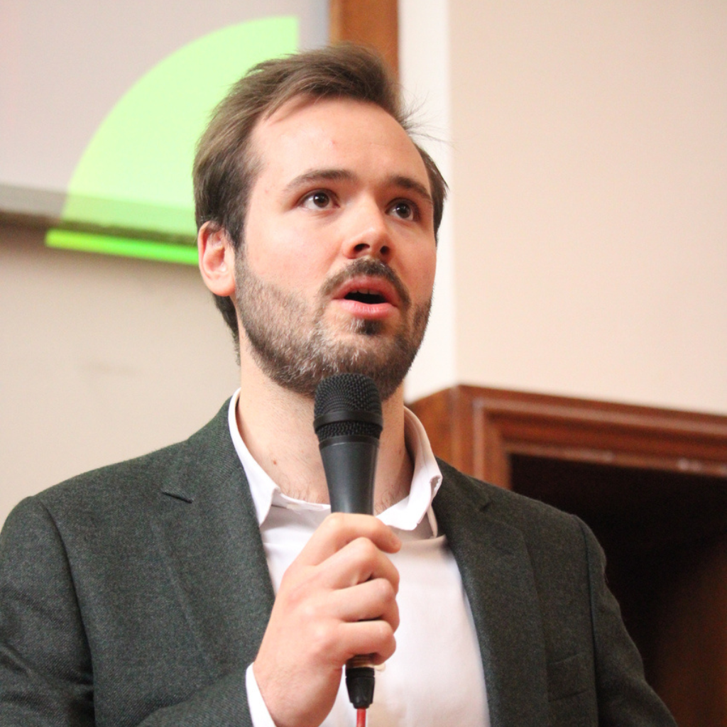 Thibaut Houriez, membre du Jury, annonce les résultats